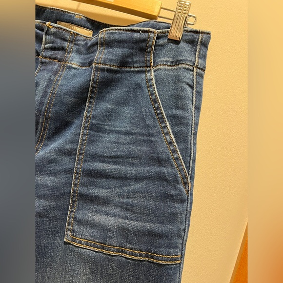 KUT From The Kloth - High Rise Meg Fab Ab Wide Leg Denim - Picture 8 of 16